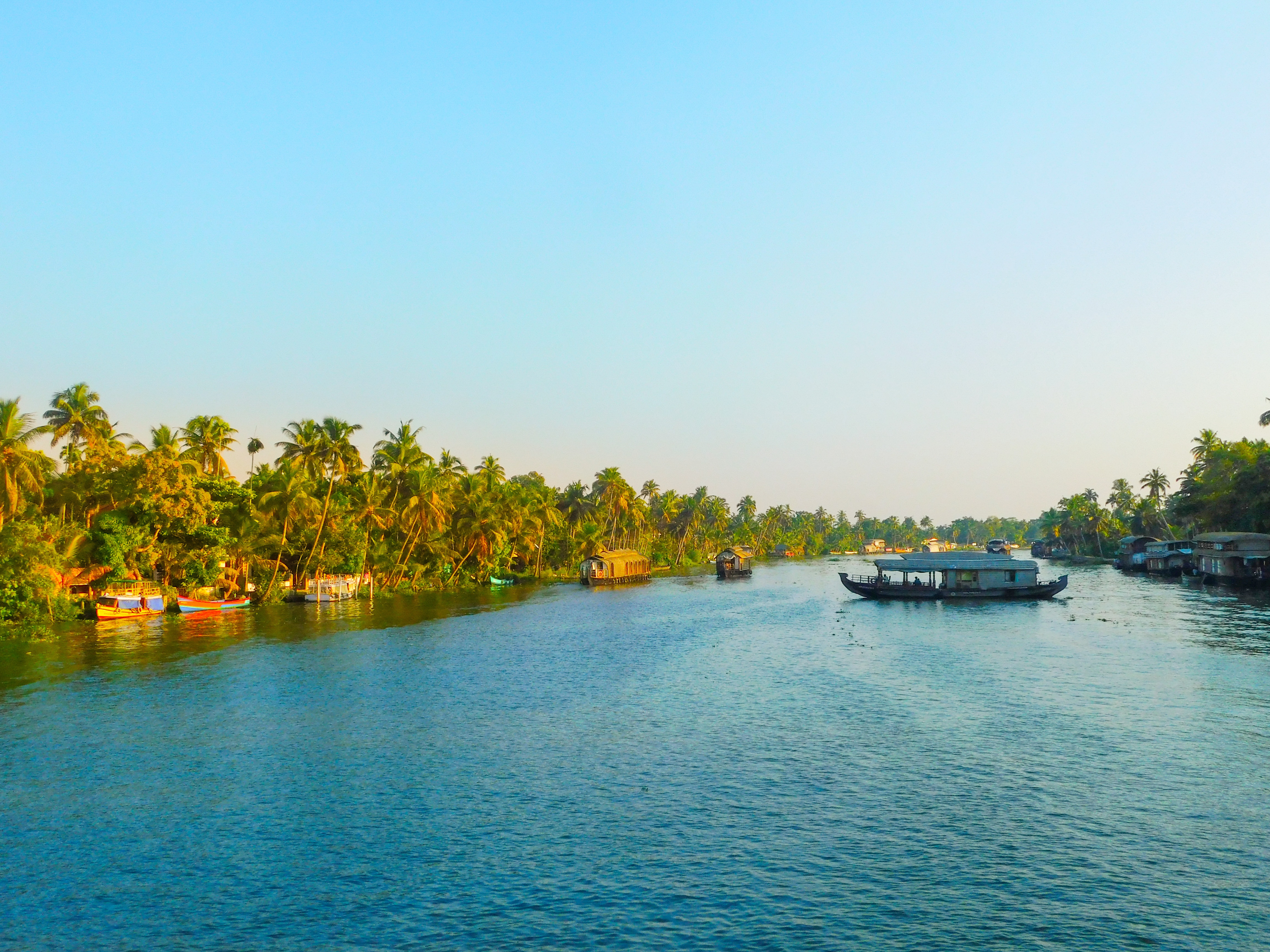 Punnamada Lake, Alappuzha

